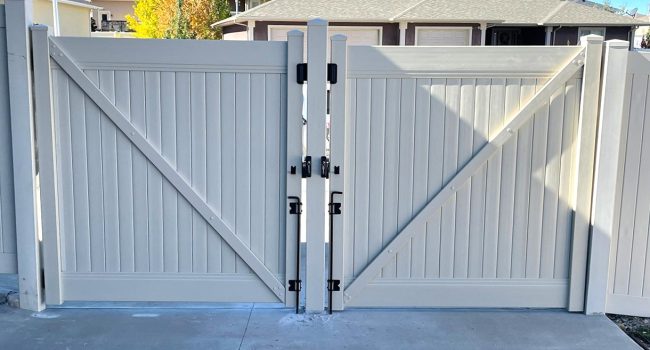 Vinyl Gates